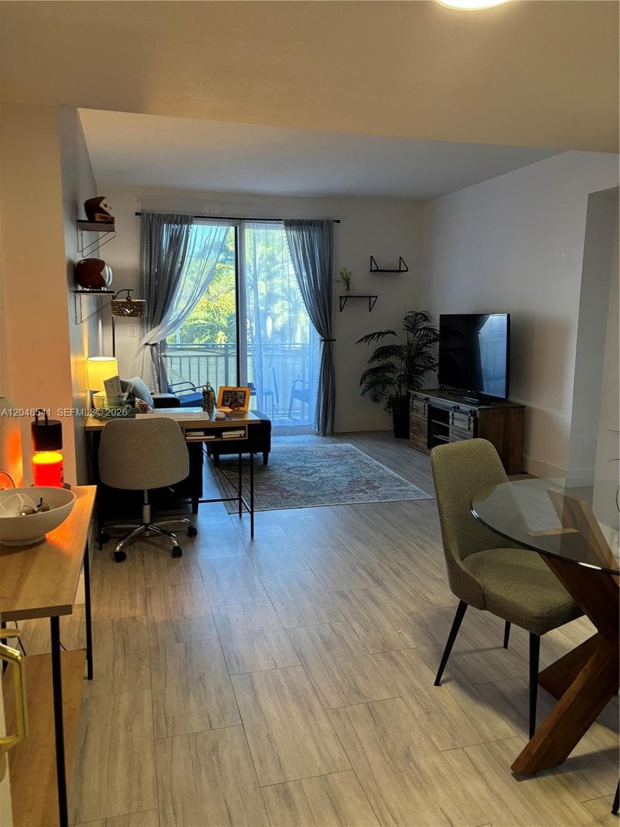 3500 Coral Way # 406, Miami, FL 33145 photo 2