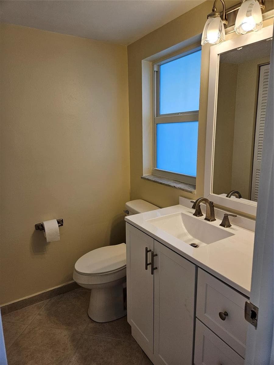 300 NE 26th Avenue, Boynton Beach FL 33435 photo 3