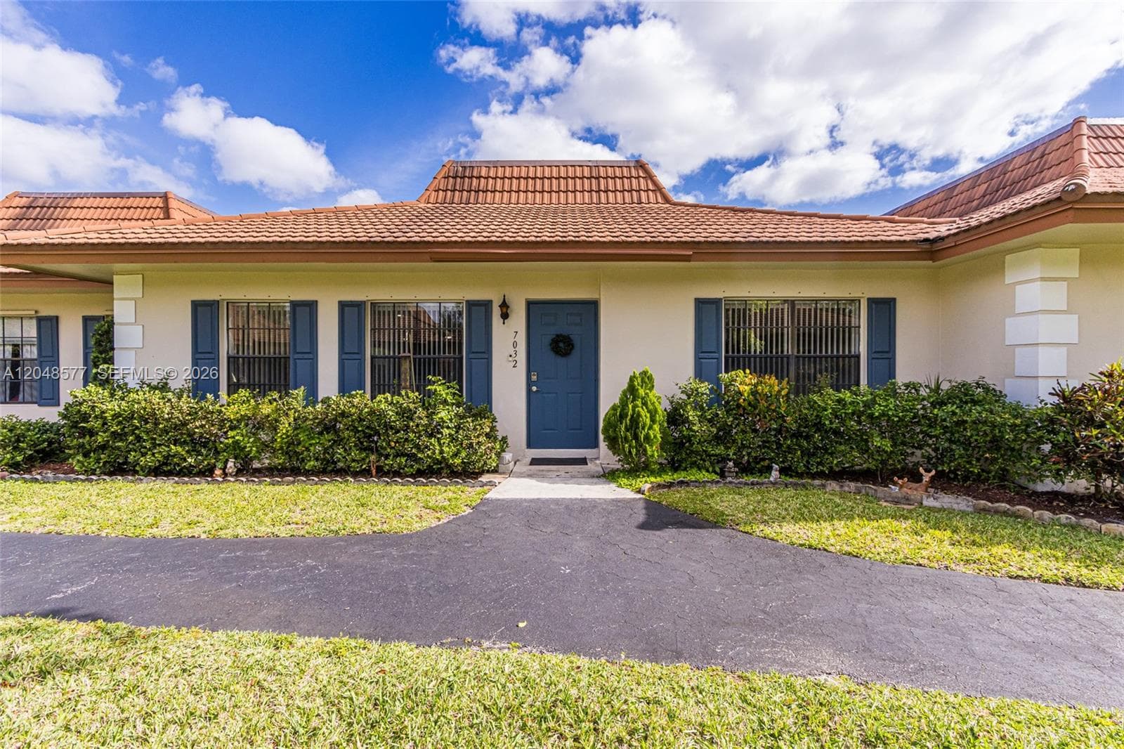 7032 SW 23rd St # 16, Davie FL 33317 photo 2
