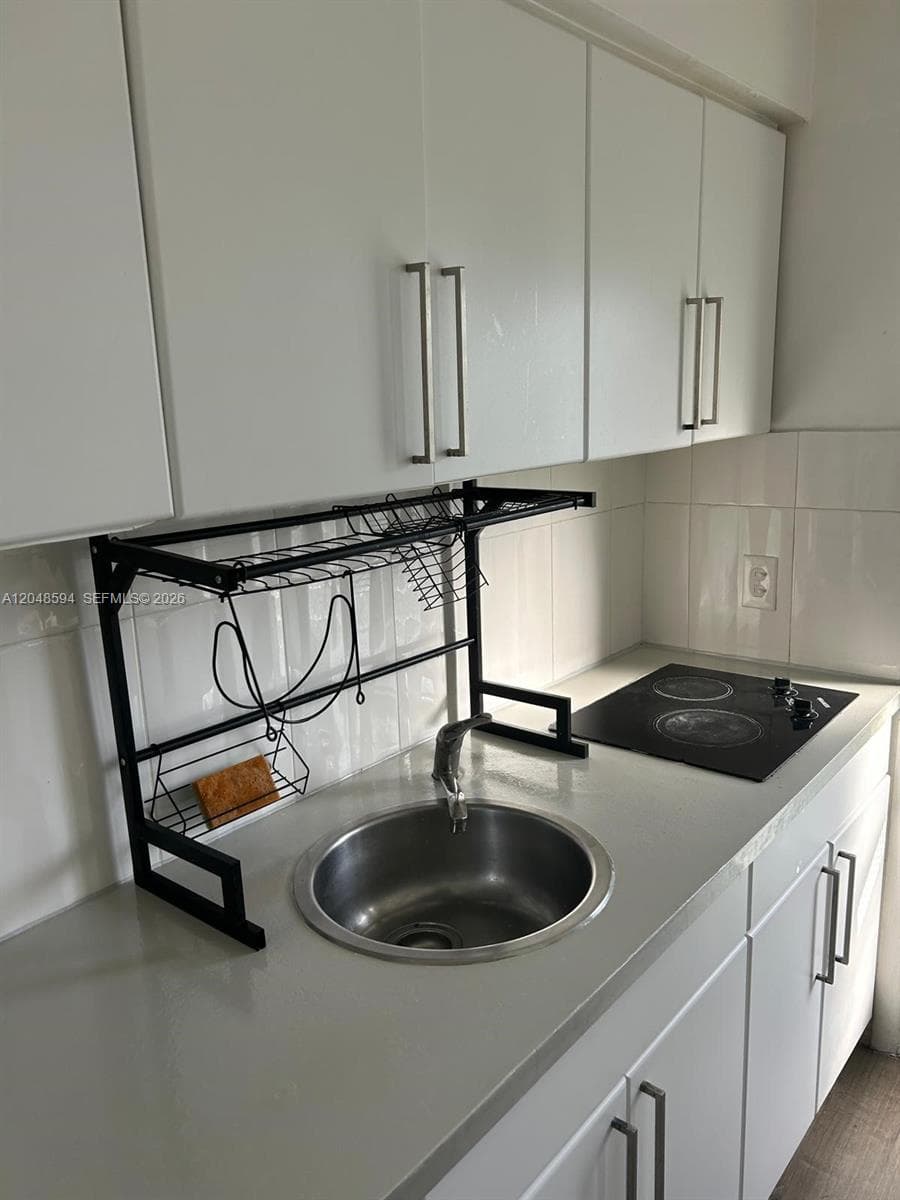 761 Euclid Ave # 9, Miami Beach, FL 33139 photo 2