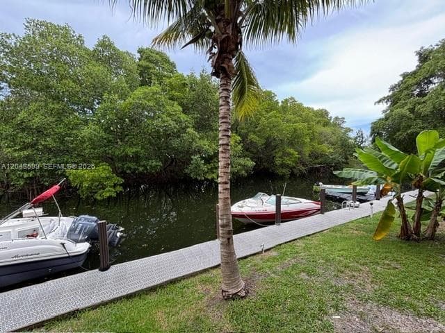 1860 Venice Park Dr # 110, North Miami FL 33181 photo 3