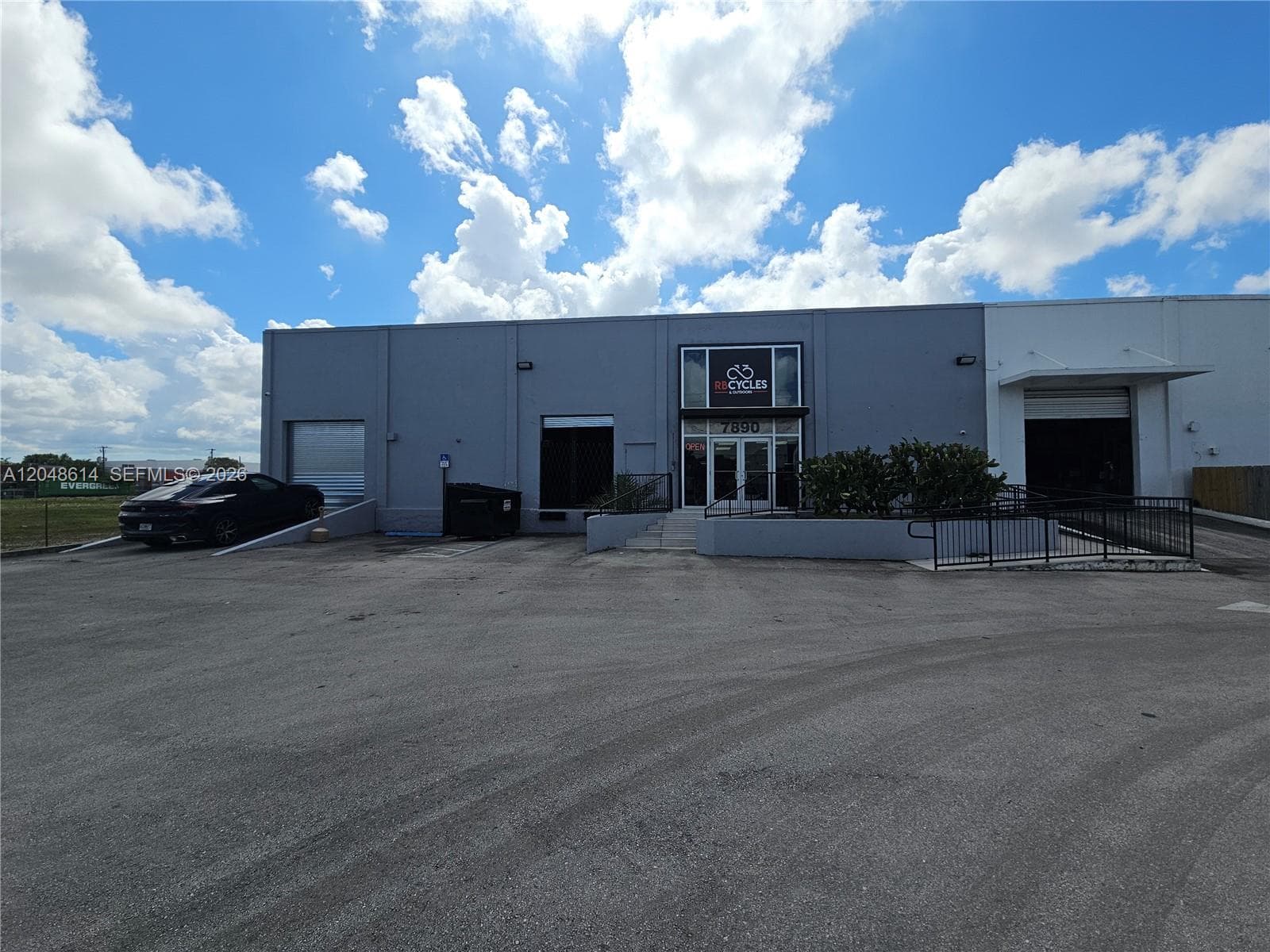 7890 NW 34th St, Doral FL 33122 photo 2