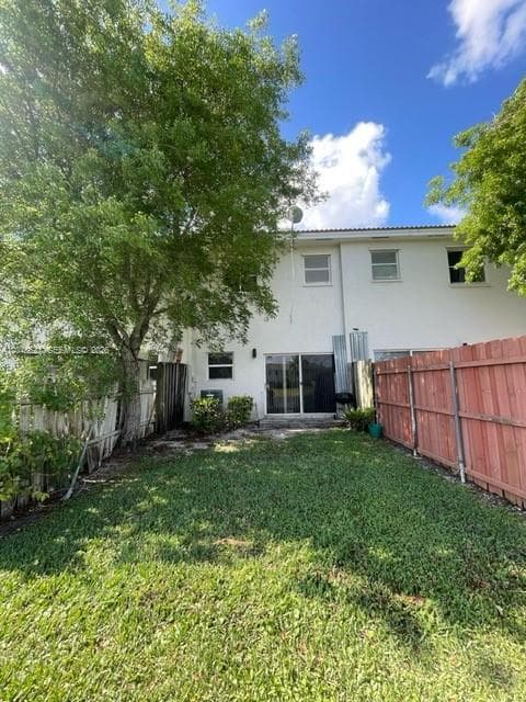 1581 SE 31st Ct # 0, Homestead FL 33035 photo 2