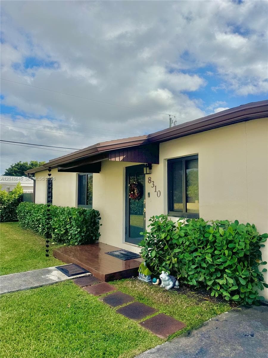 8310 SW 37th St # 0, Miami FL 33155