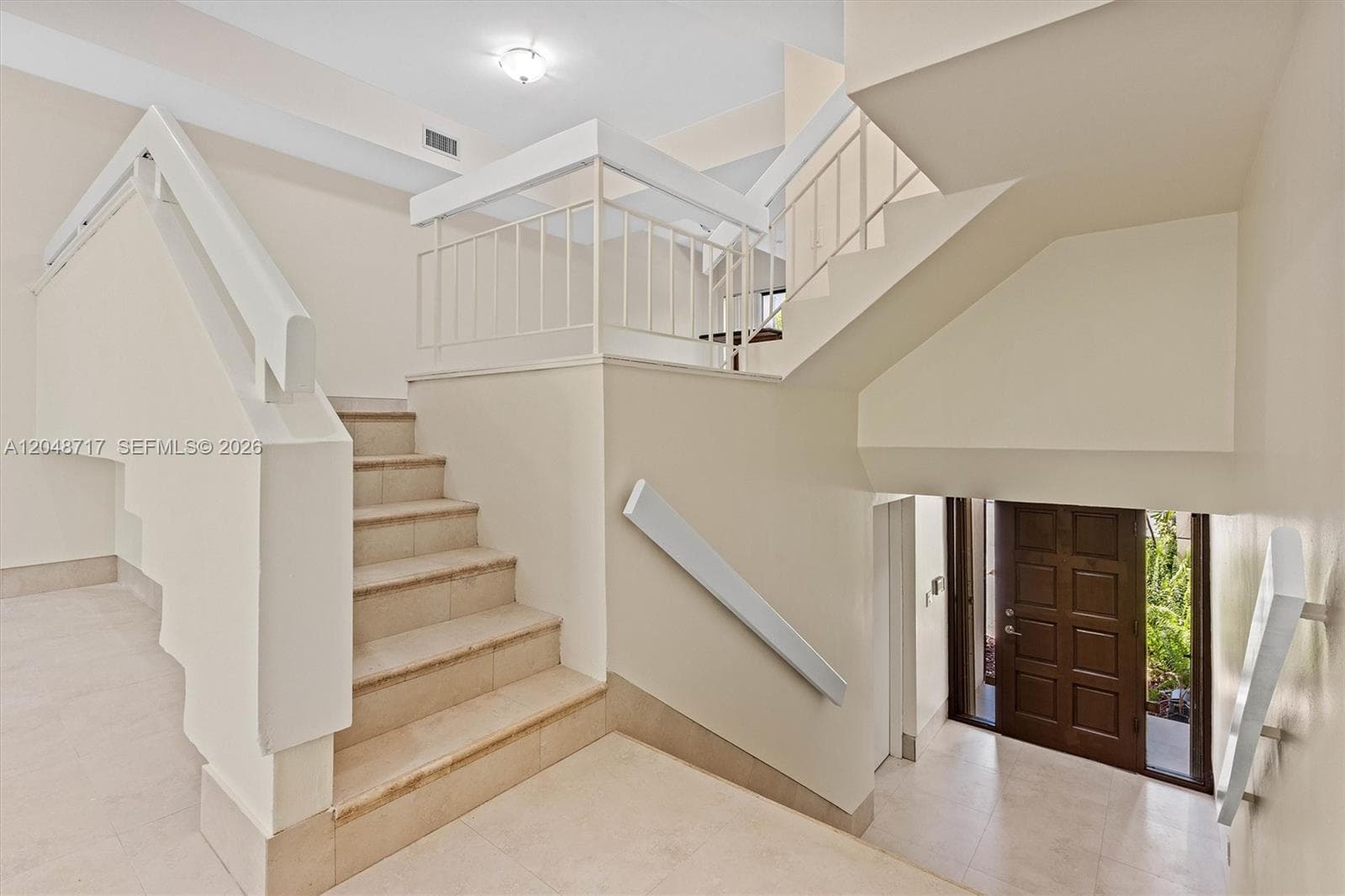 2525 NE 135th St, North Miami FL 33181 photo 5