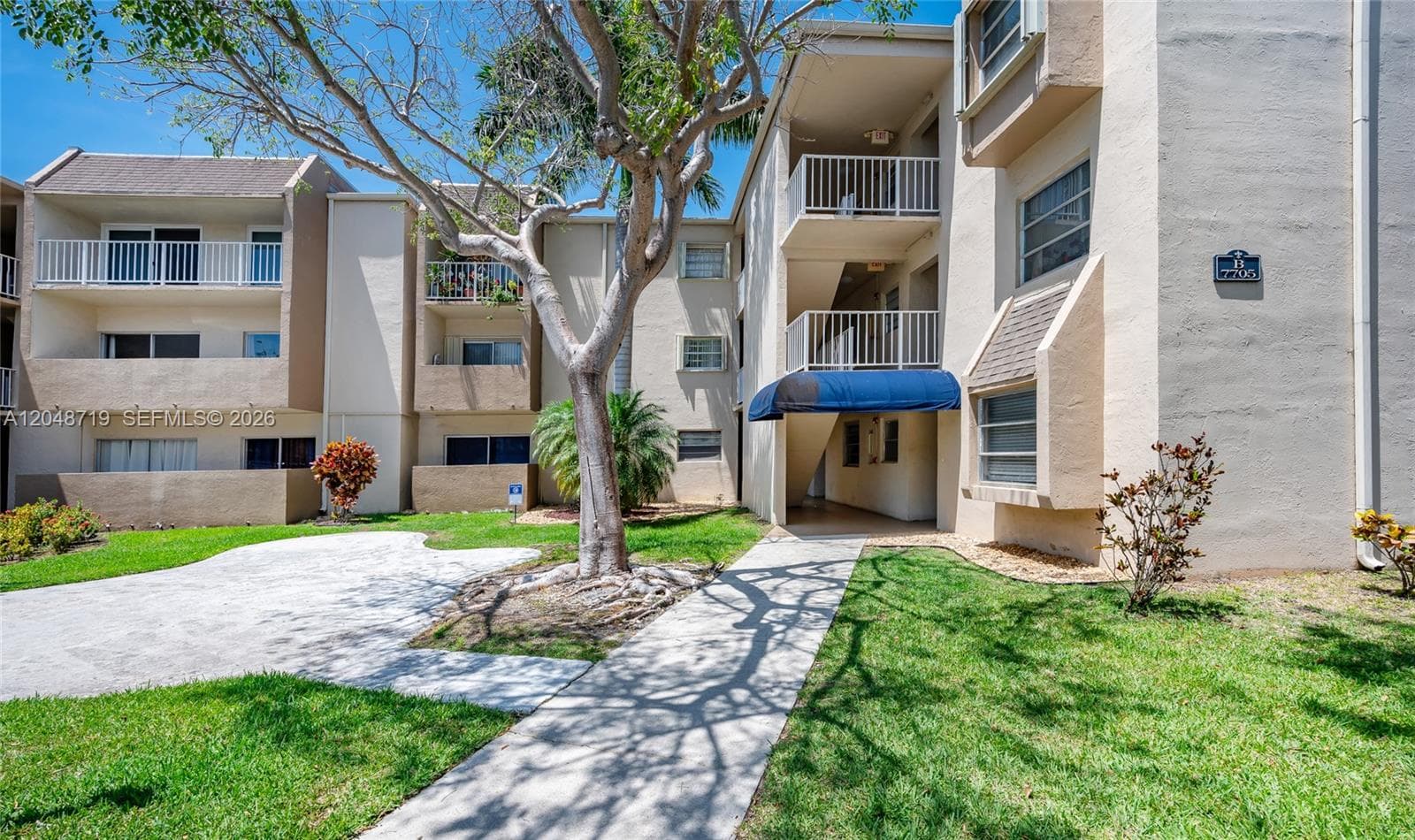 7705 SW 86th St # 114, Miami FL 33143 photo 2