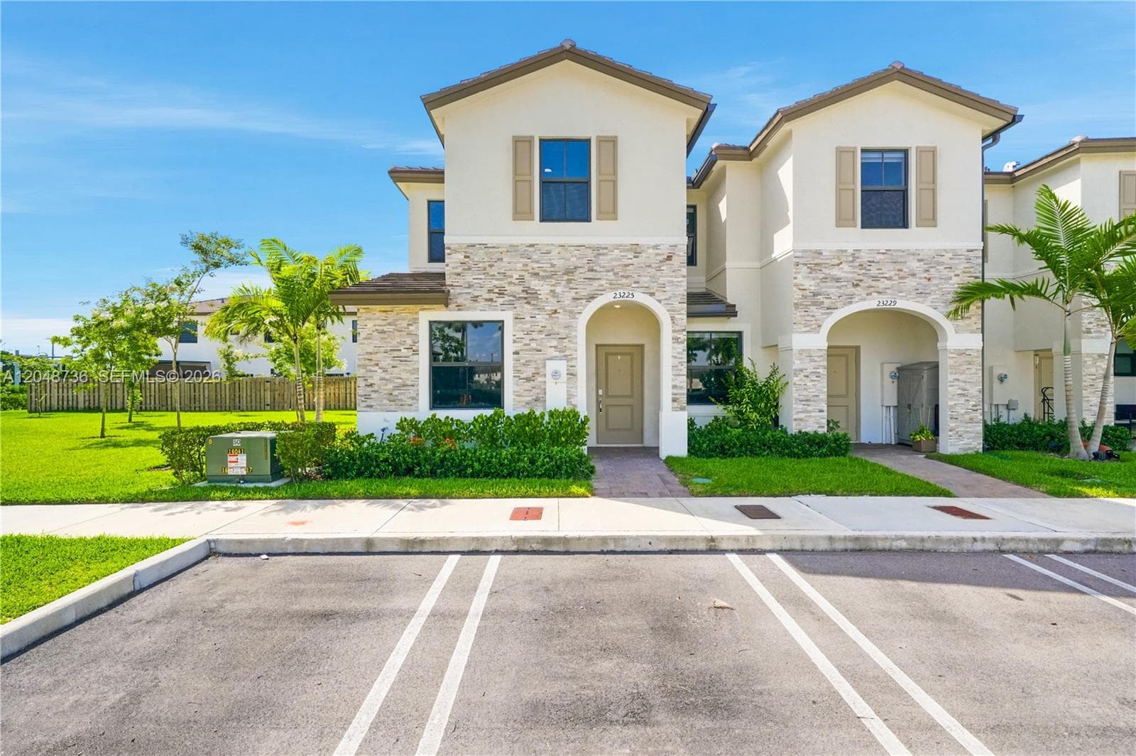 23225 SW 128th Ave, Miami FL 33170 photo 2