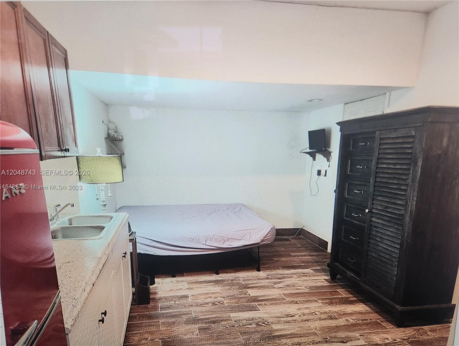 2251 NW 87th Ter, Pembroke Pines FL 33024 photo 2