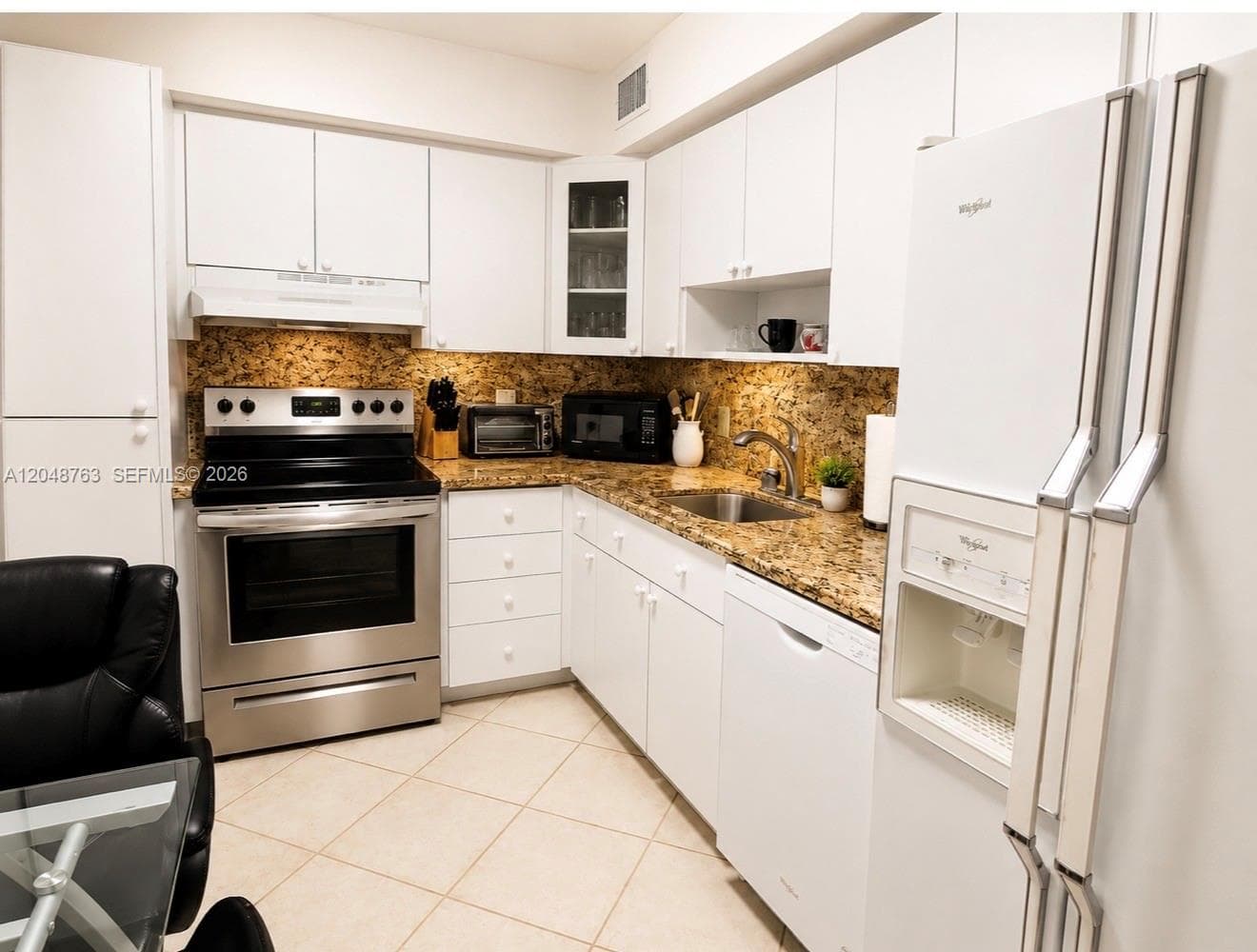 1980 S Ocean Dr # 15K, Hallandale Beach FL 33009