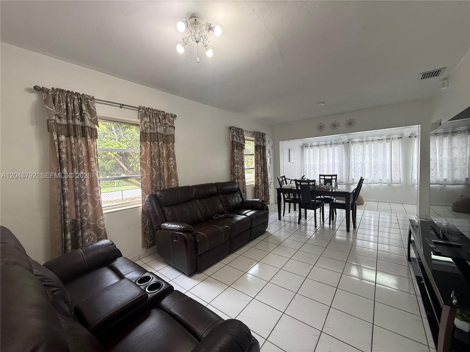 4470 W 1st Ave, Hialeah FL 33012 photo 2