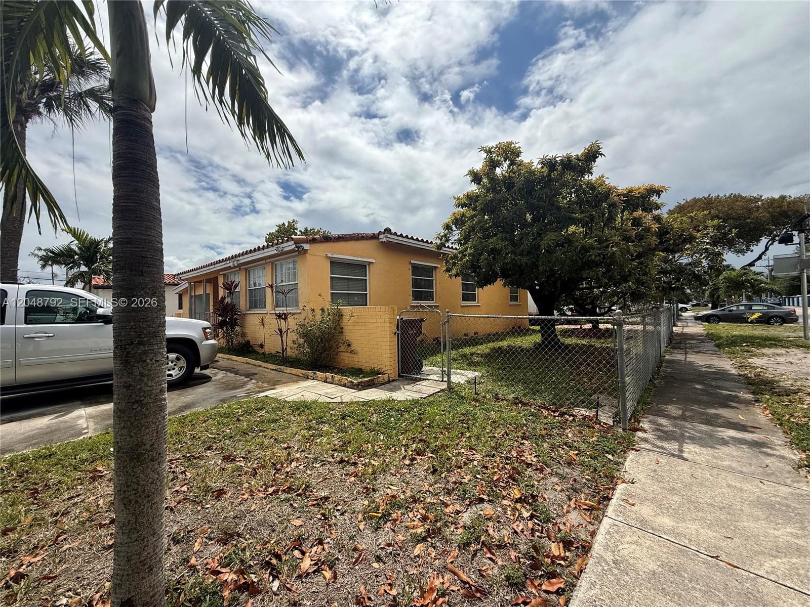4470 W 1st Ave, Hialeah FL 33012 photo 4
