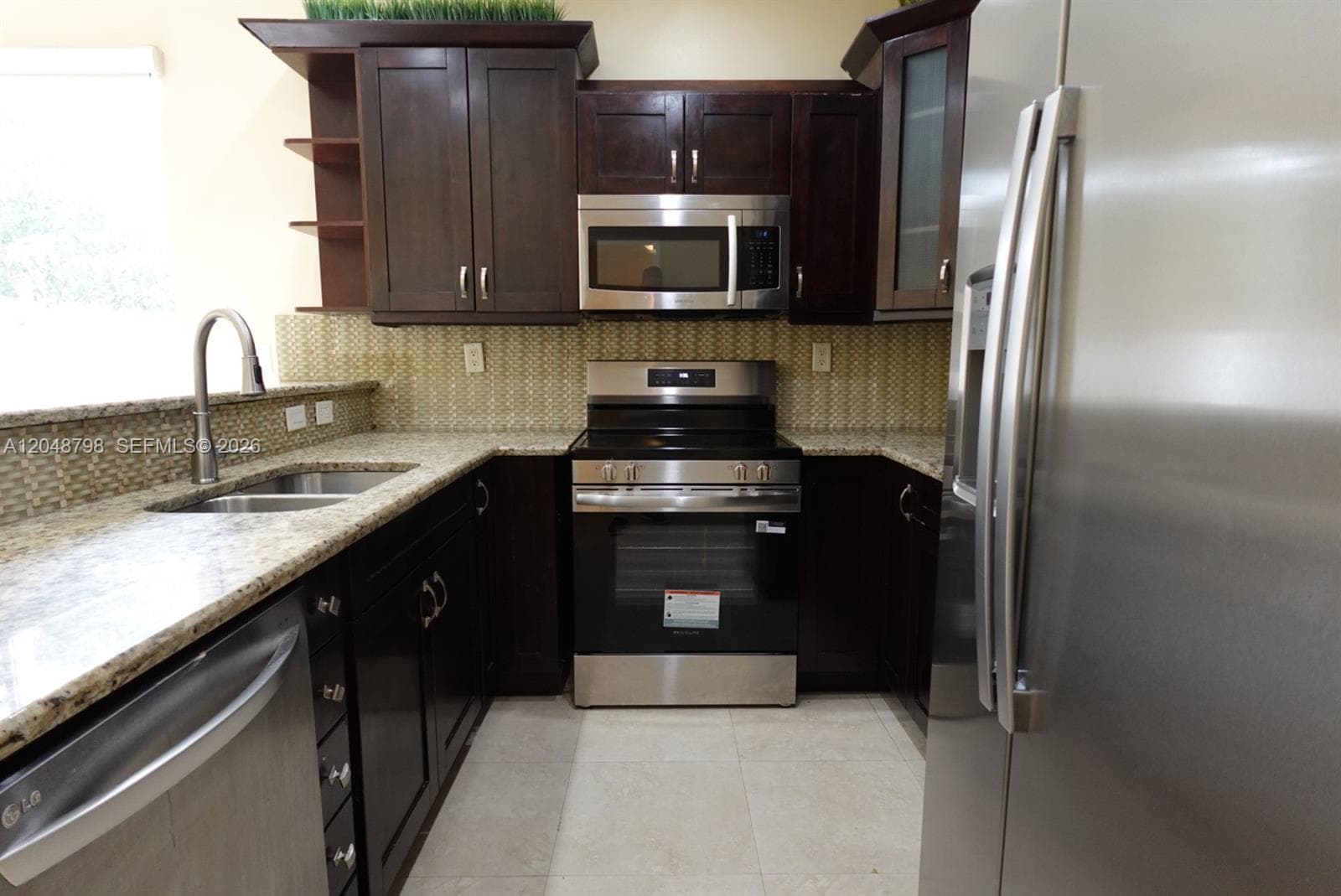 16102 NW 22nd St, Pembroke Pines FL 33028 photo 2