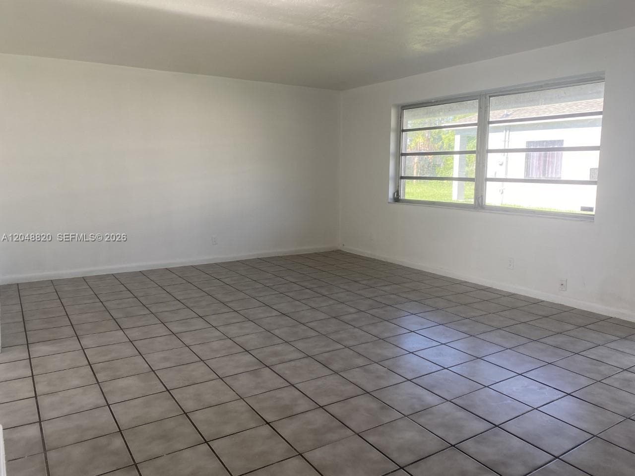 5904 SW 27th St, West Park FL 33023 photo 2