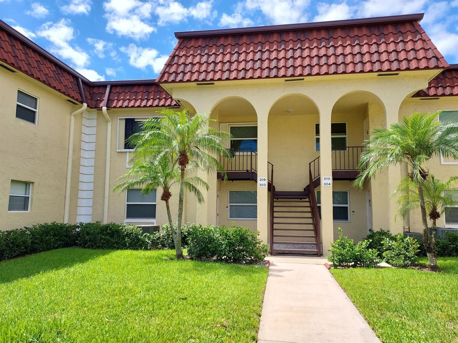 717 S Us Hwy 1 Unit 309, Jupiter FL 33477 photo 2
