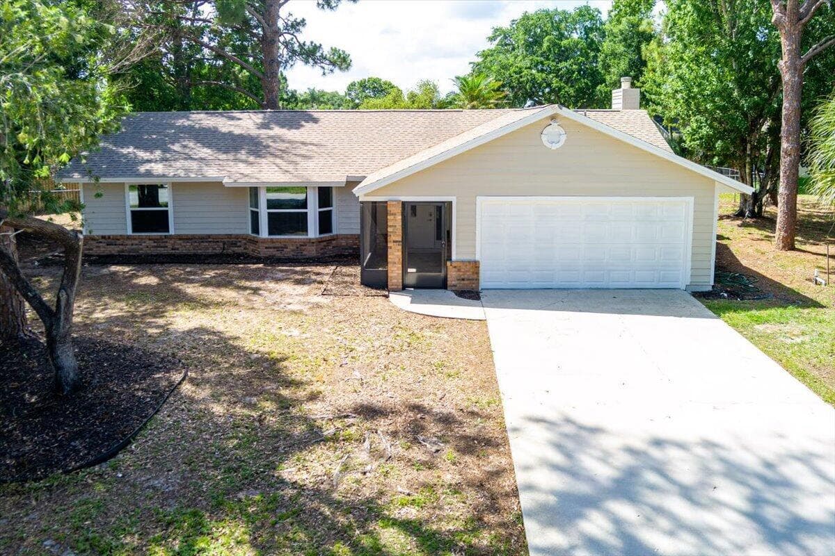 271 Naylor NE, Palm Bay FL 32907