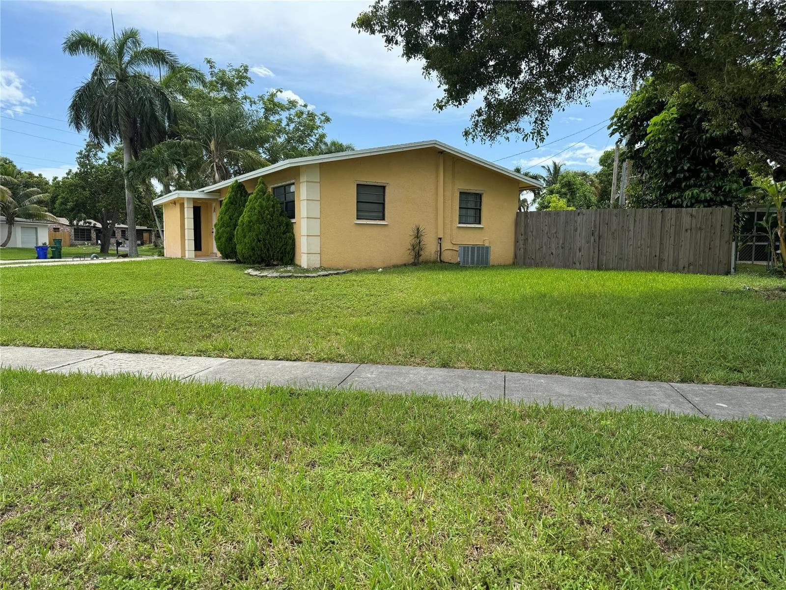 6101 NW 18th Street, Margate FL 33063 photo 4