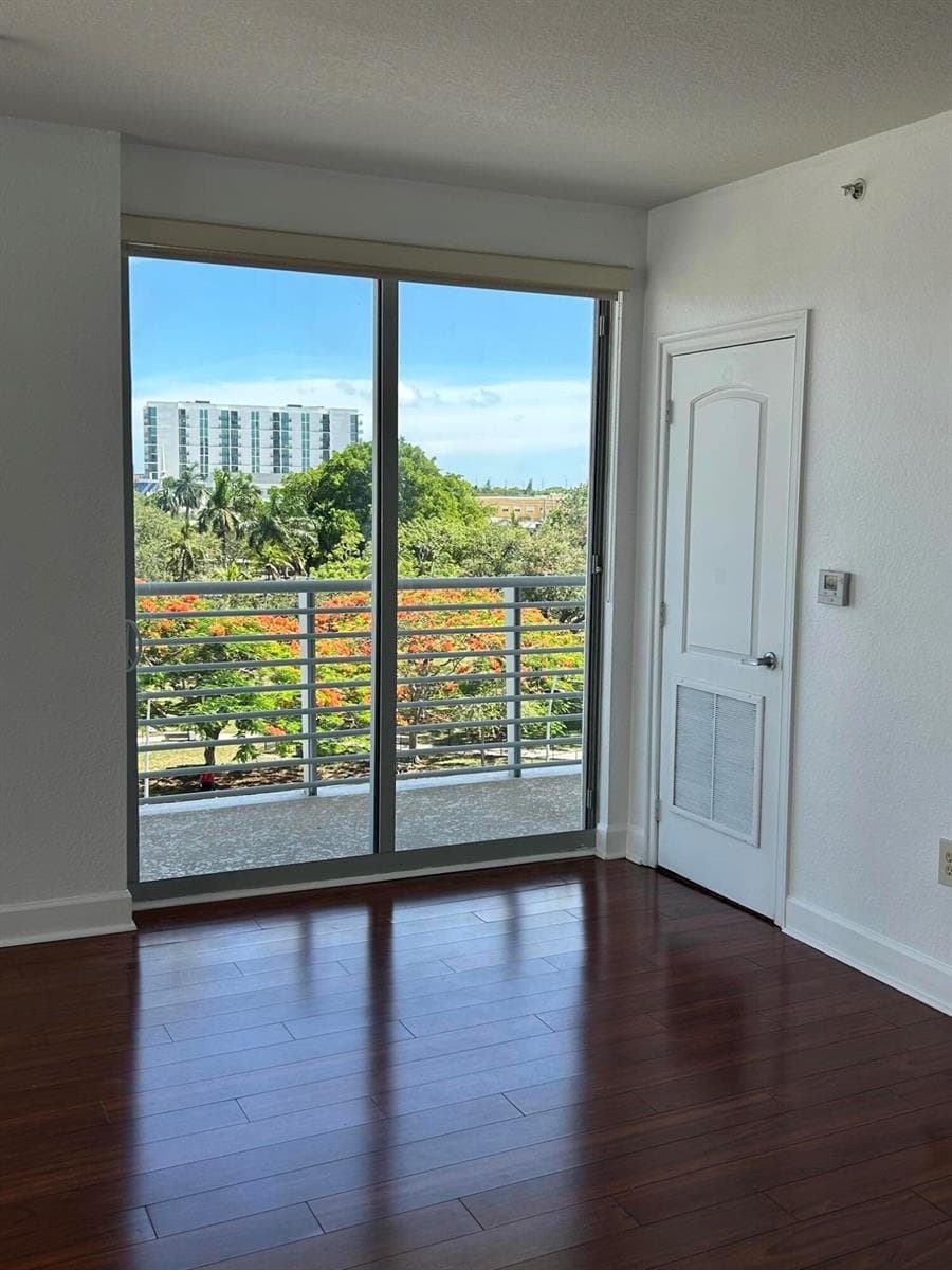 1830 Radius Drive # 514, Hollywood FL 33020 photo 2