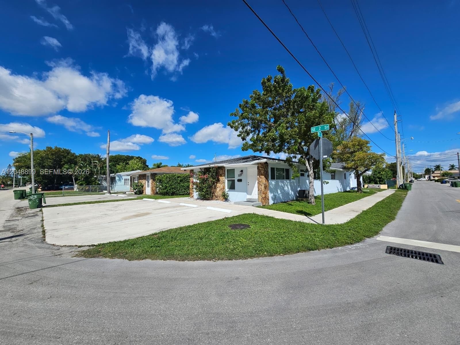 329 SE 2nd St, Hallandale Beach FL 33009