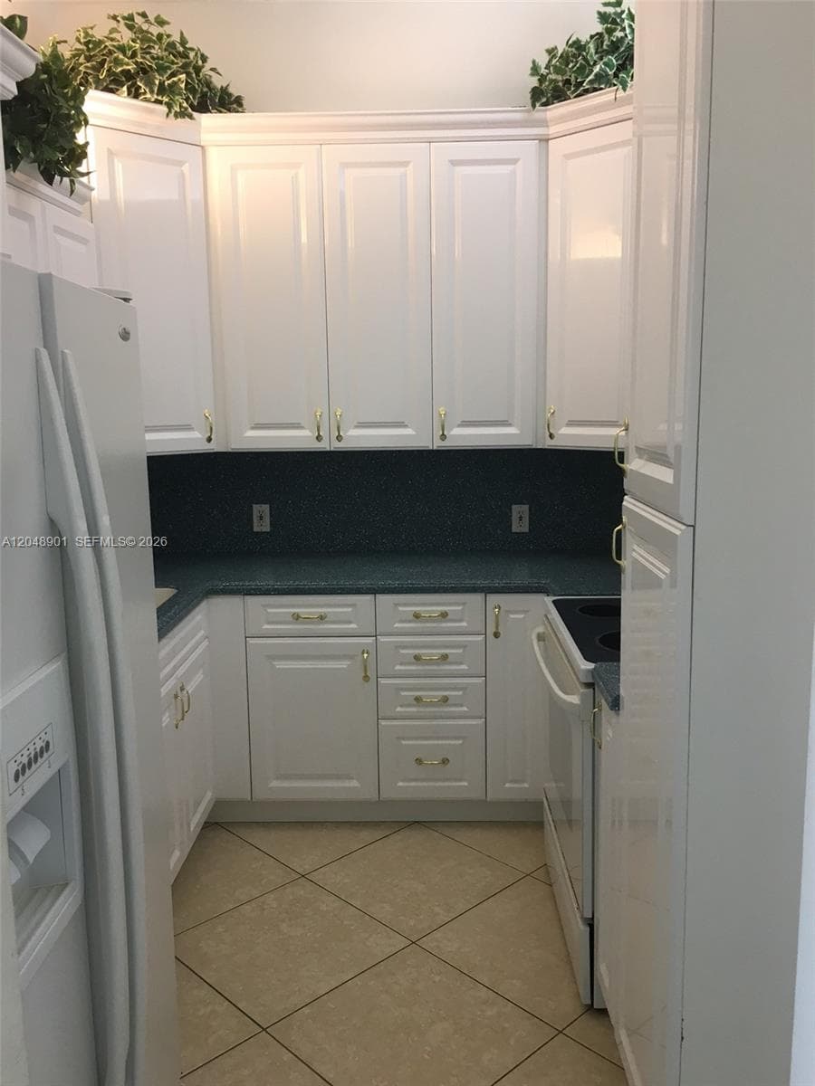 20379 W Country Club Dr # PH-32, Aventura FL 33180 photo 4
