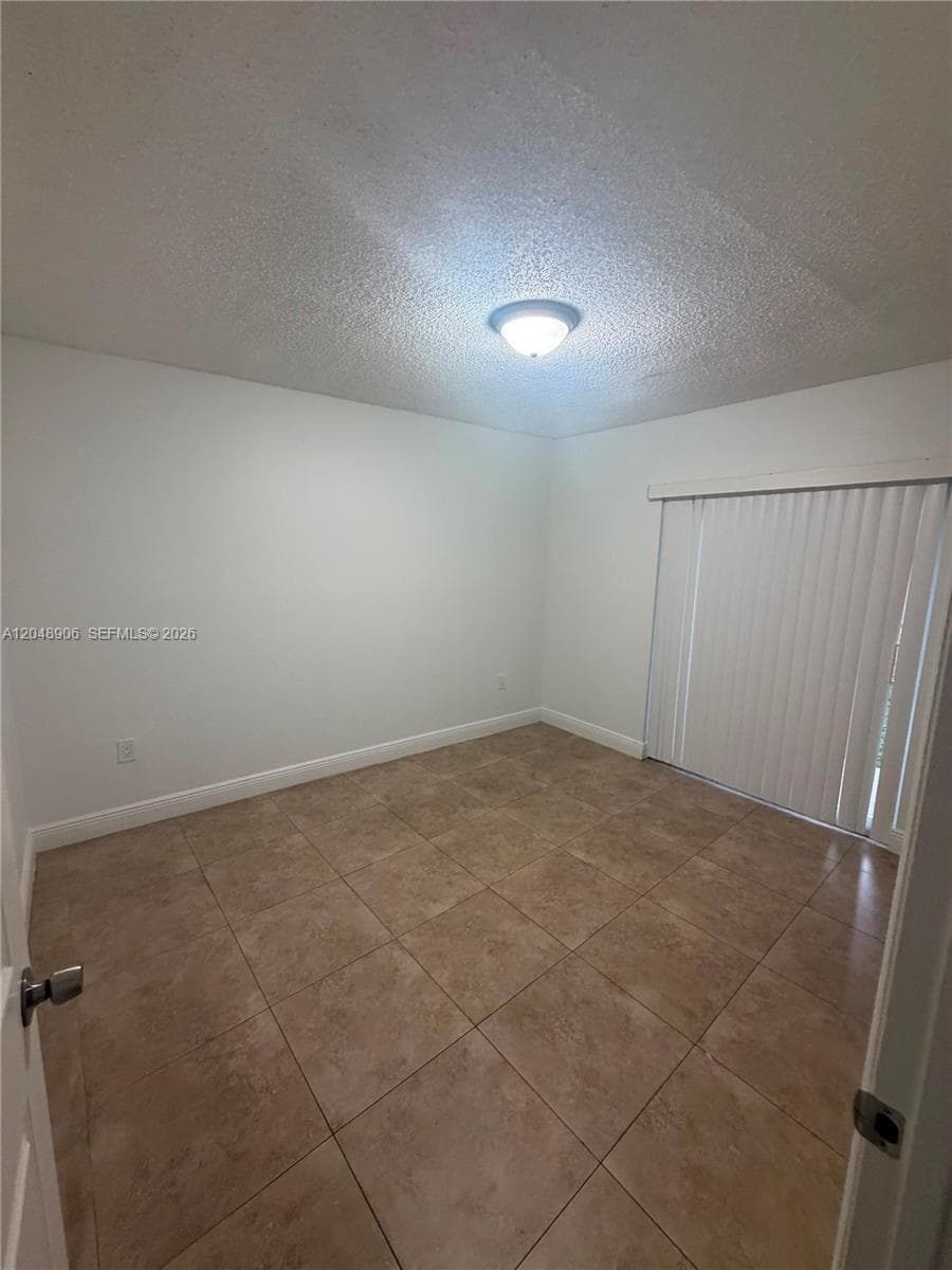 1650 W 44th Pl # 119, Hialeah, FL 33012 photo 5
