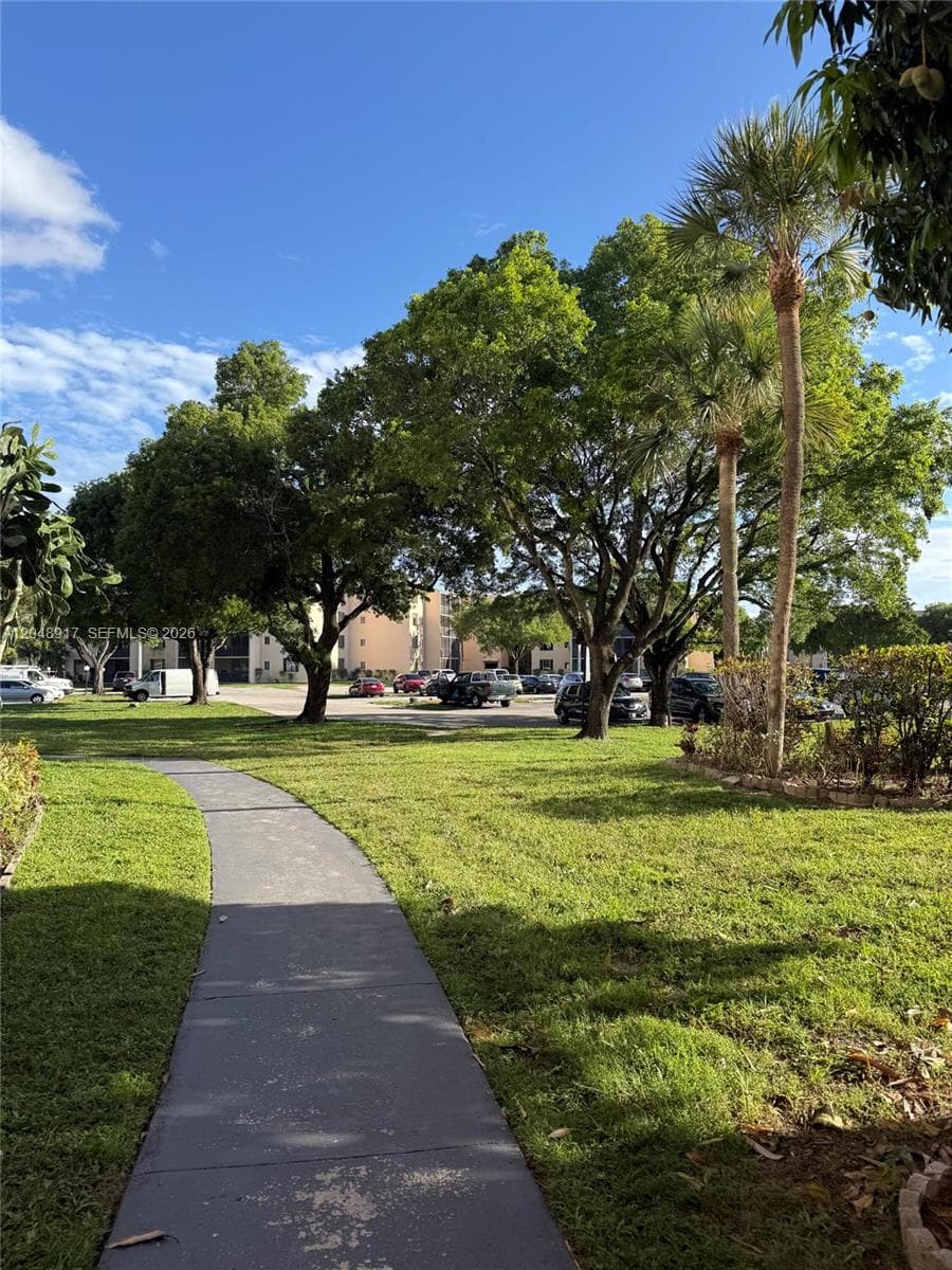 2830 Somerset Dr # 402N, Lauderdale Lakes FL 33311 photo 2