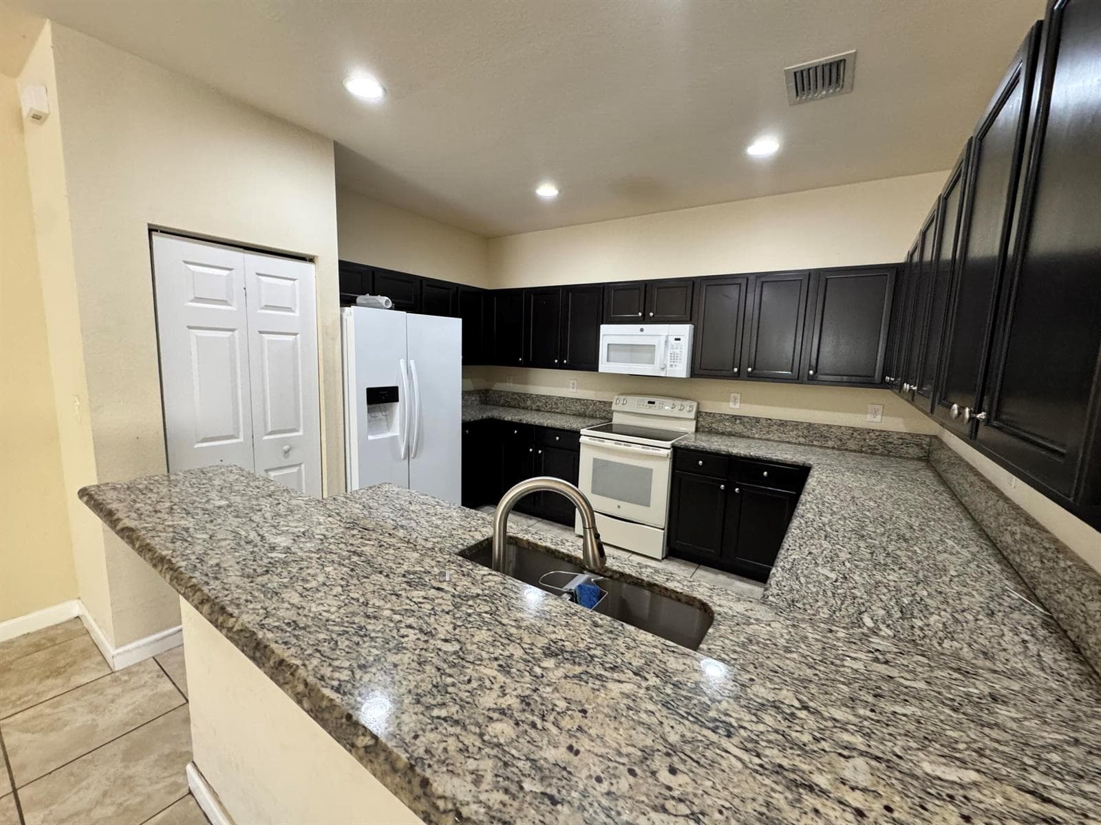 9136 SW 227th Terrace # 9136, Cutler Bay FL 33190 photo 5