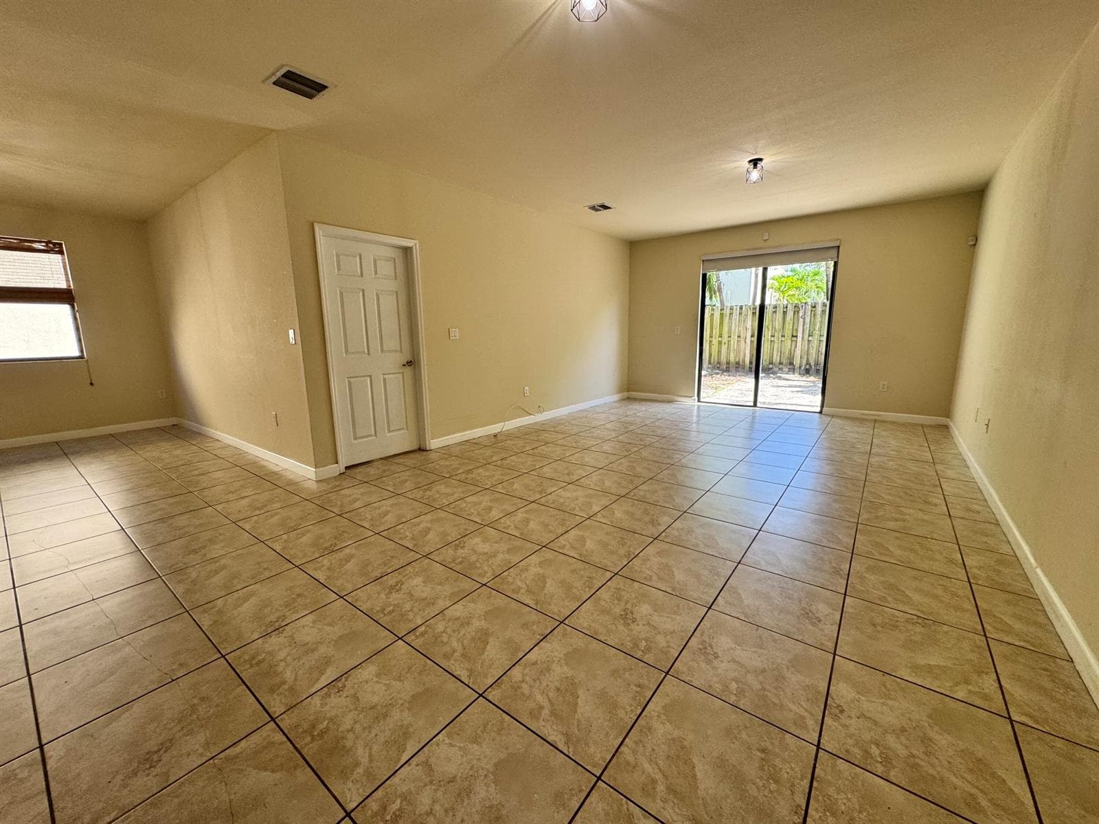 9136 SW 227th Terrace # 9136, Cutler Bay FL 33190 photo 4