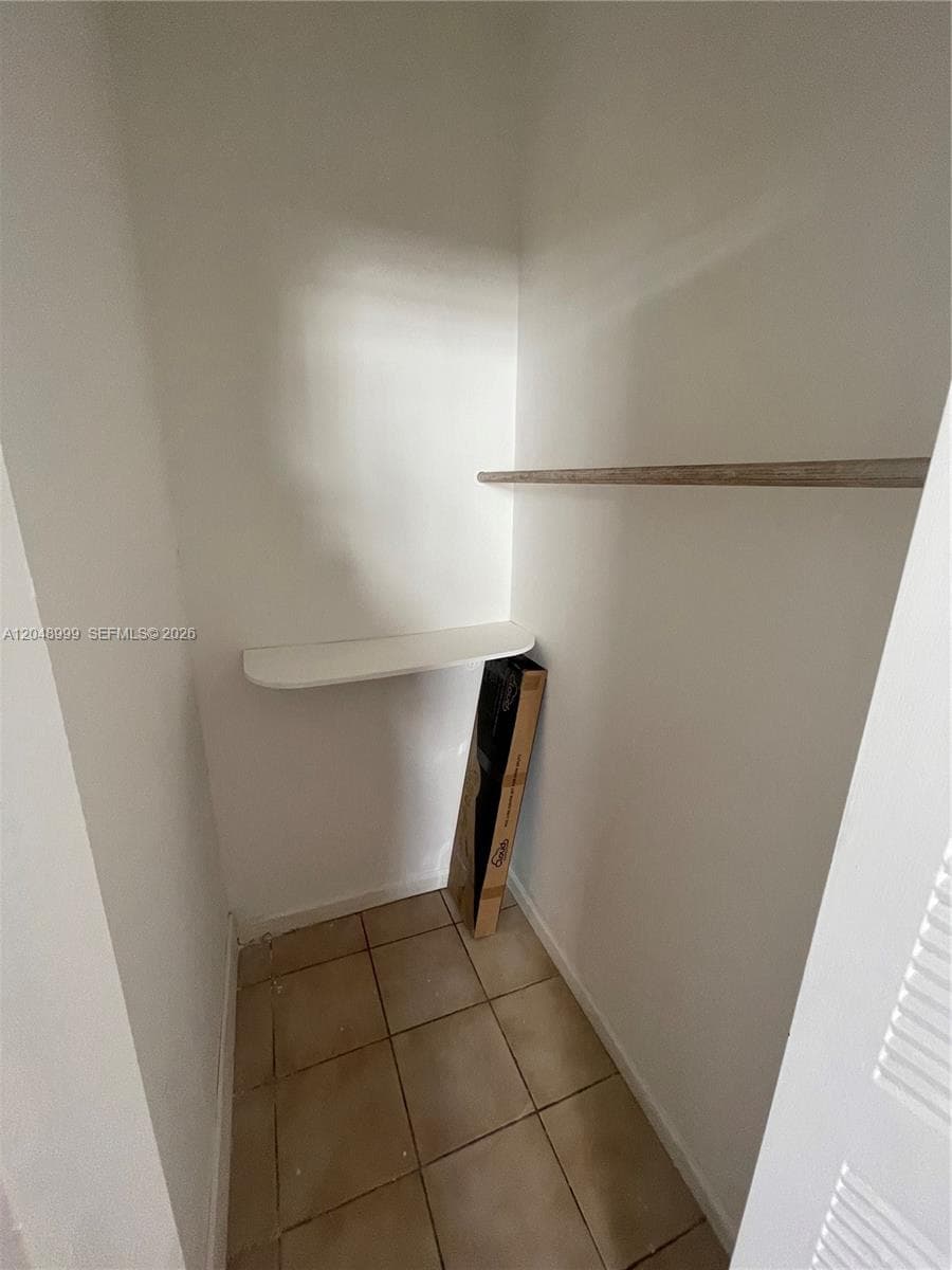 453 SW 19th Rd # Rear, Miami FL 33129 photo 5