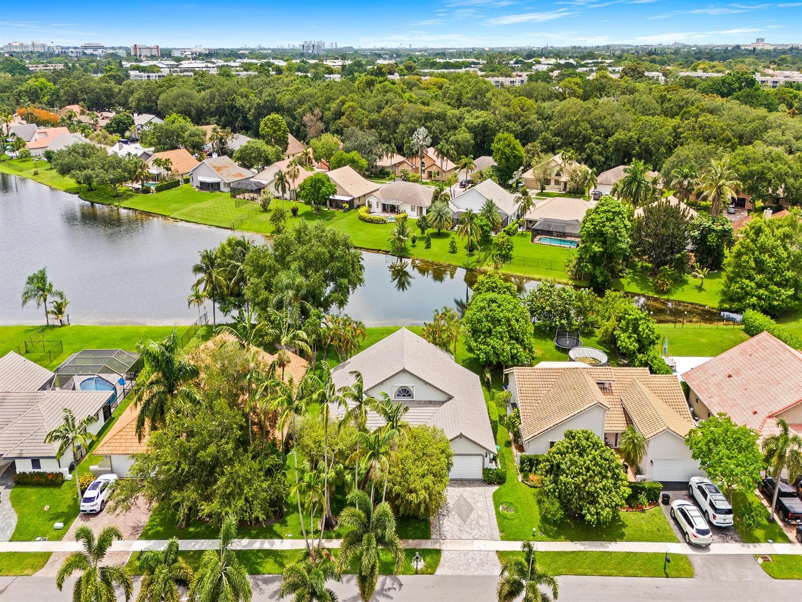 1750 W Oak Knoll Circle, Davie FL 33324