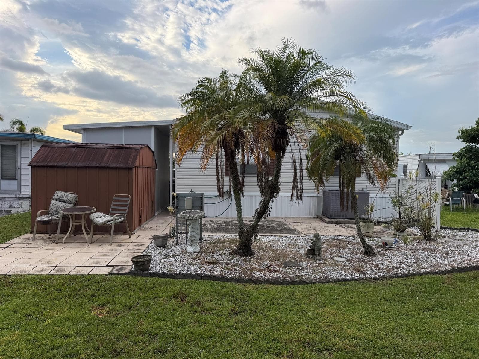 2141 SW 87th Terrace, Davie FL 33324 photo 2