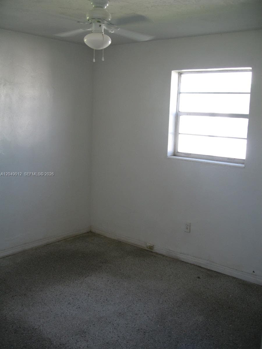 136 NW 14th Way, Dania Beach FL 33004 photo 5
