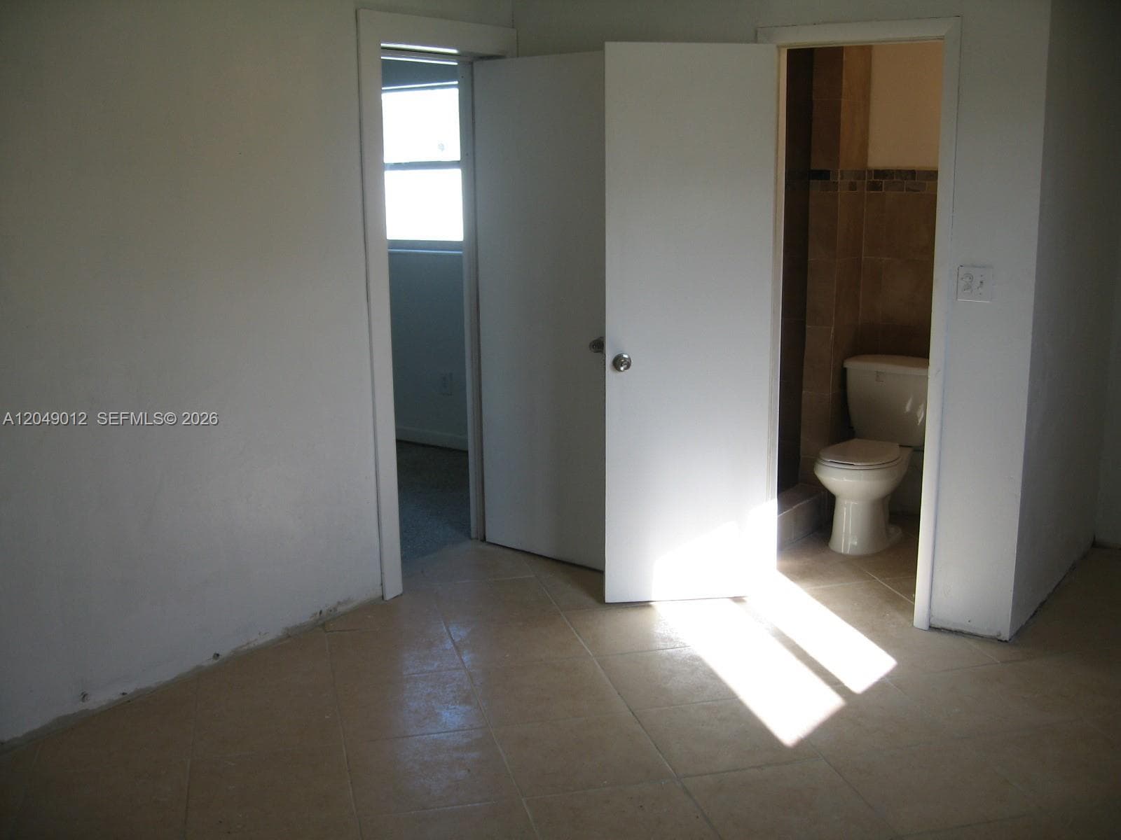 136 NW 14th Way, Dania Beach FL 33004 photo 4