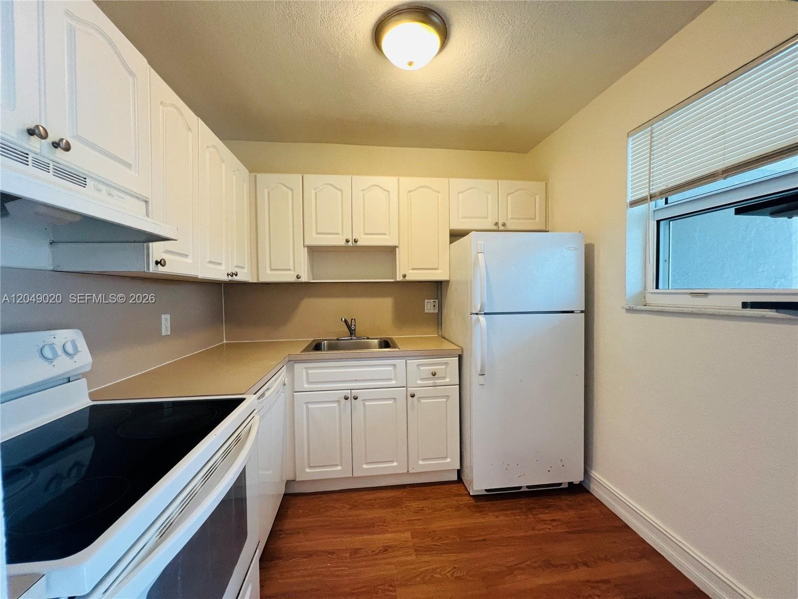 2050 NW 89th Ave # 208, Pembroke Pines FL 33028 photo 2