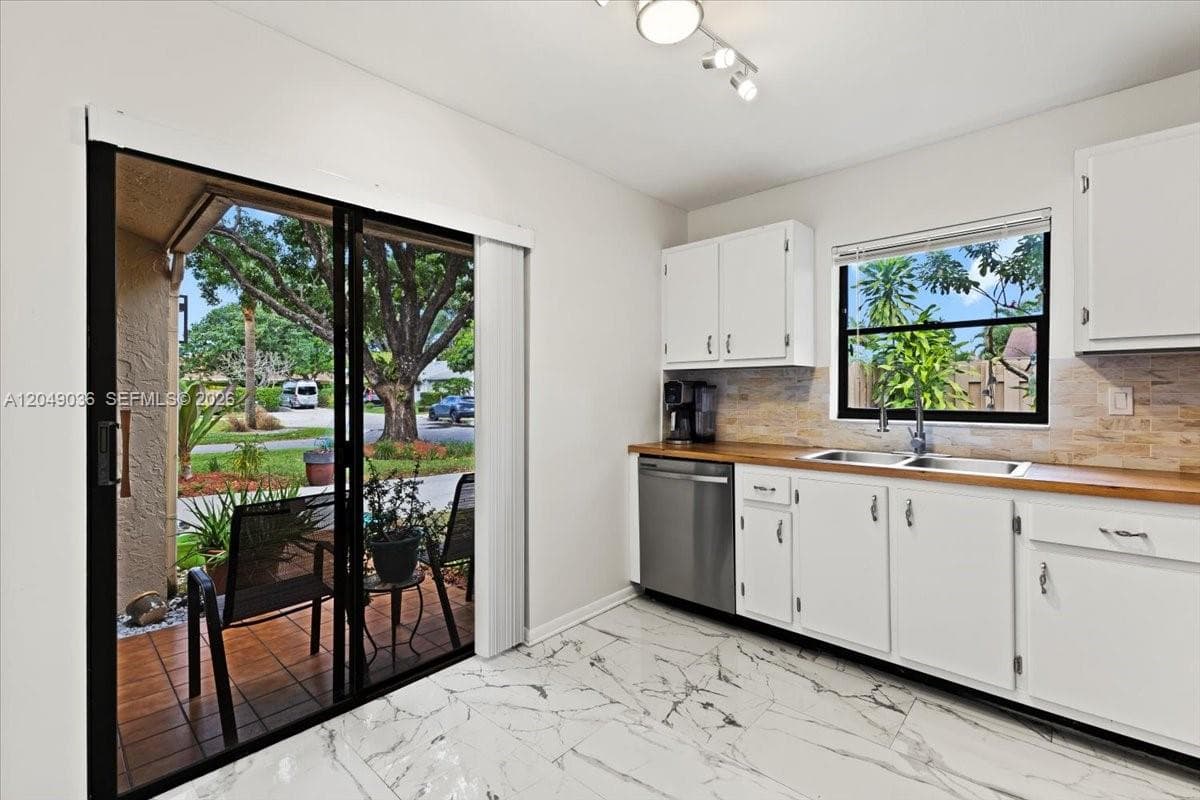 901 NW 26th Ave, Delray Beach FL 33445 photo 3