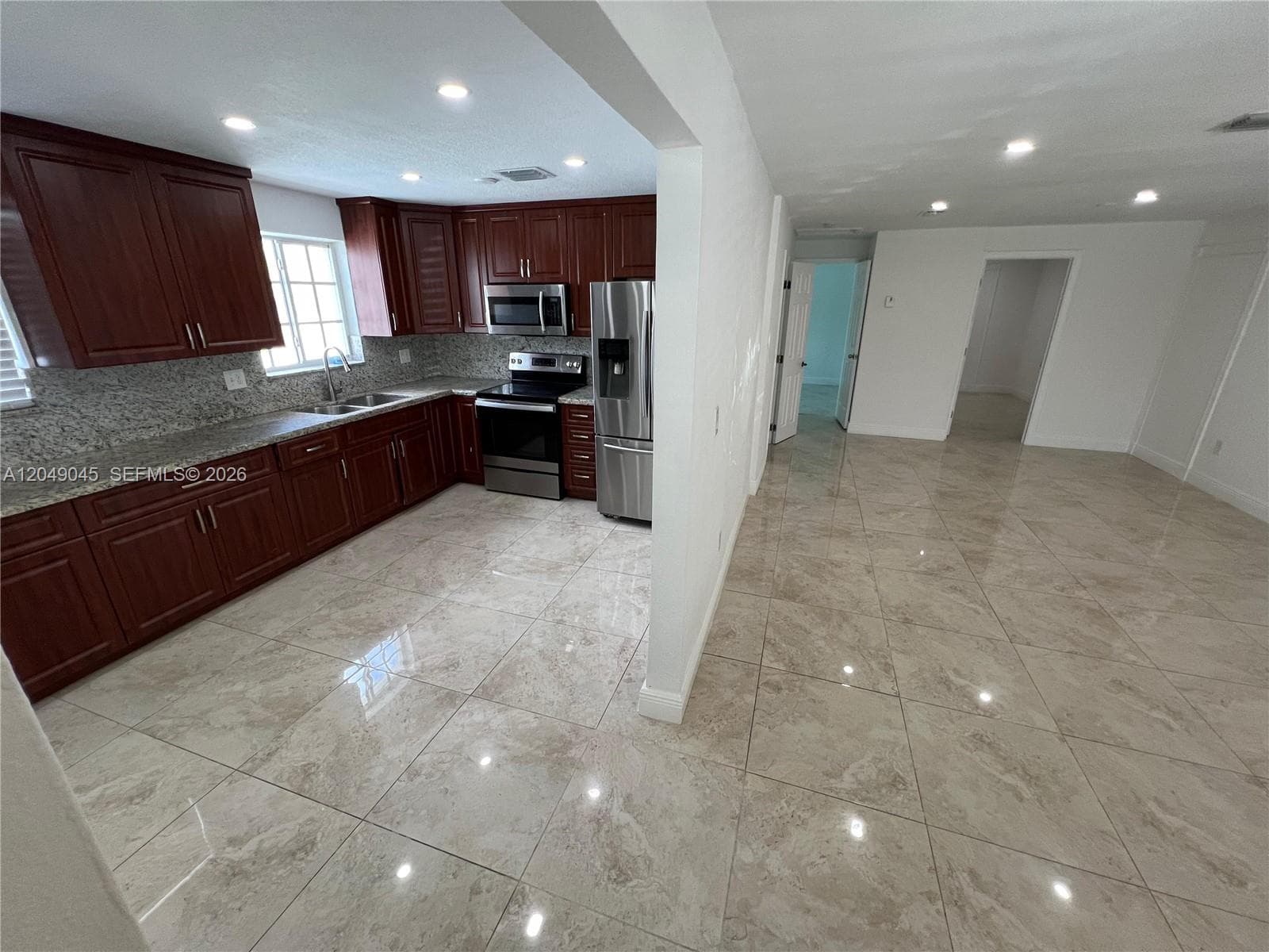 4365 W 1st Ave # 1, Hialeah FL 33012 photo 4