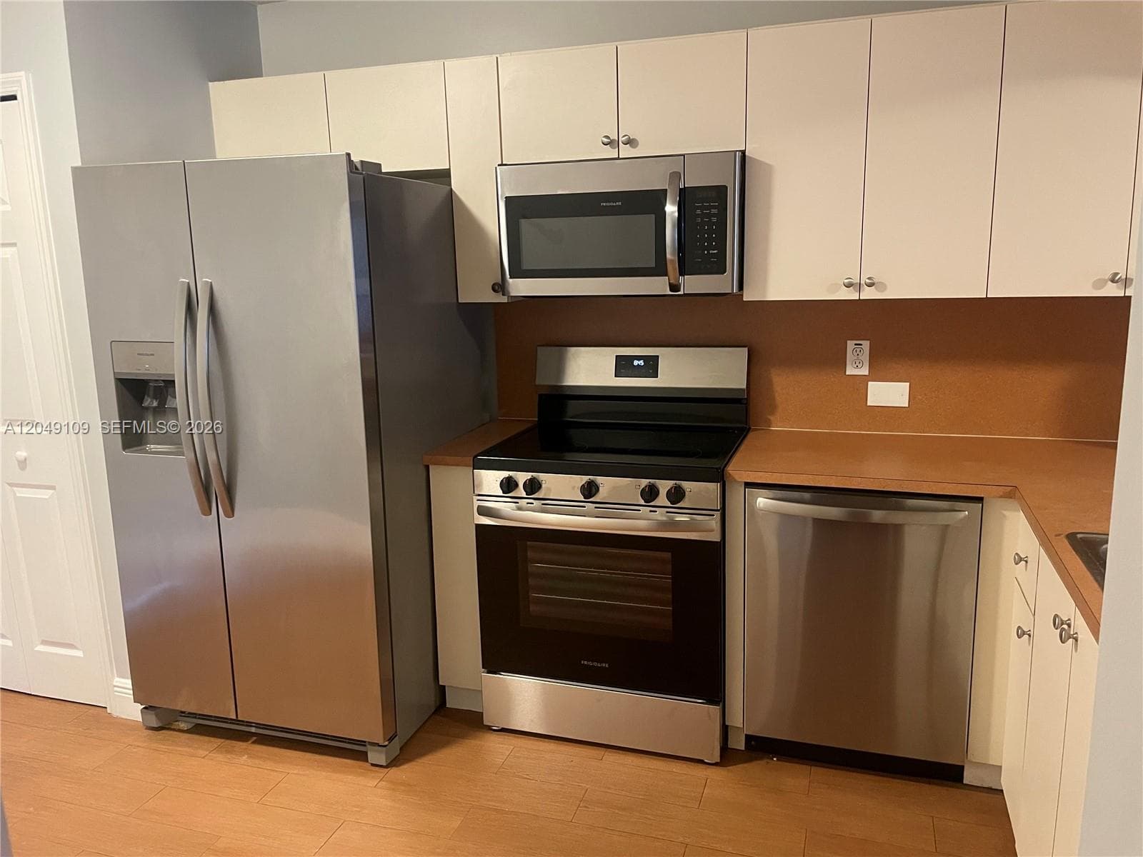 1261 SE 27th St # 104, Homestead FL 33035 photo 3