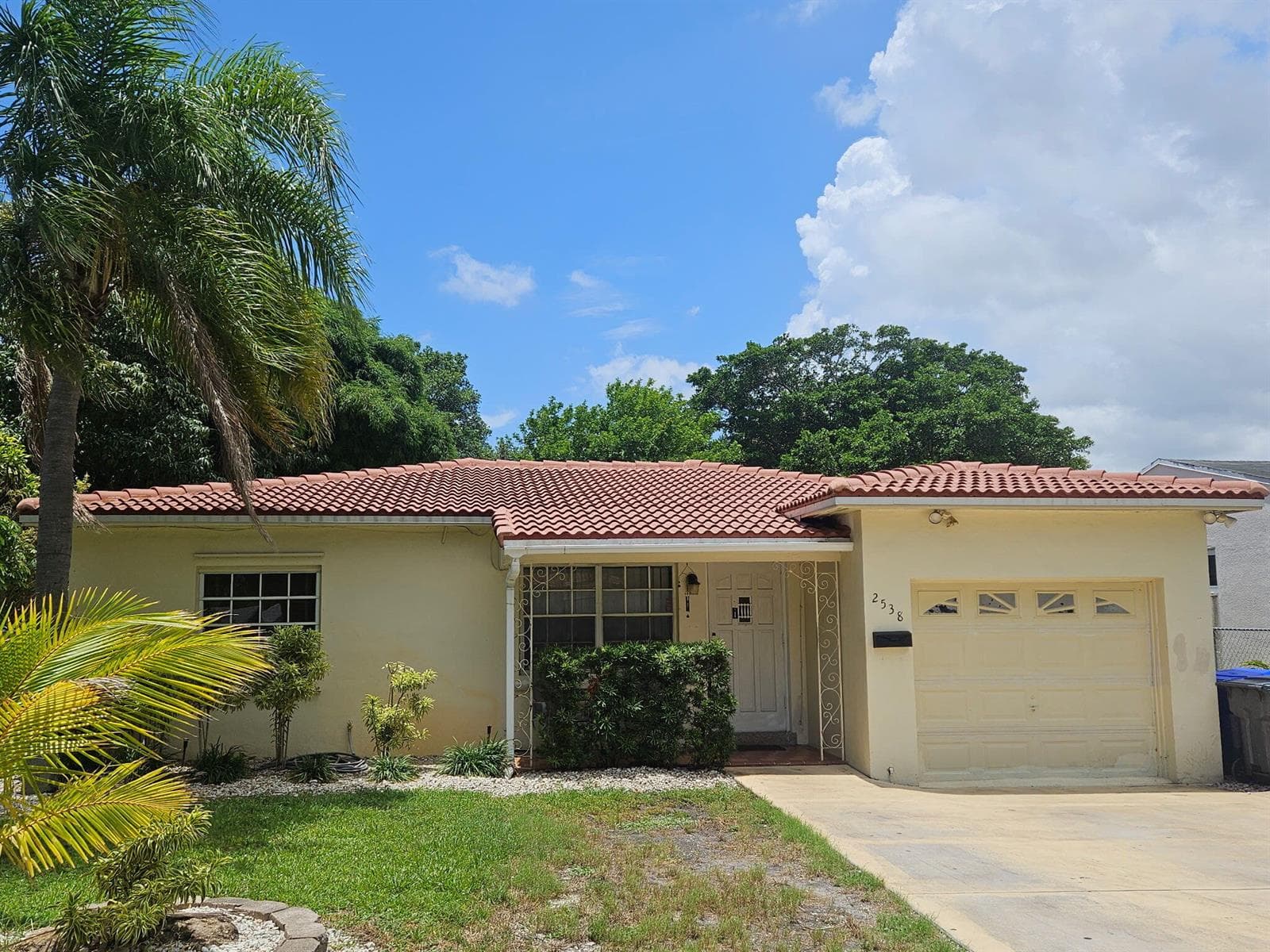 2538 Fillmore Street, Hollywood FL 33020