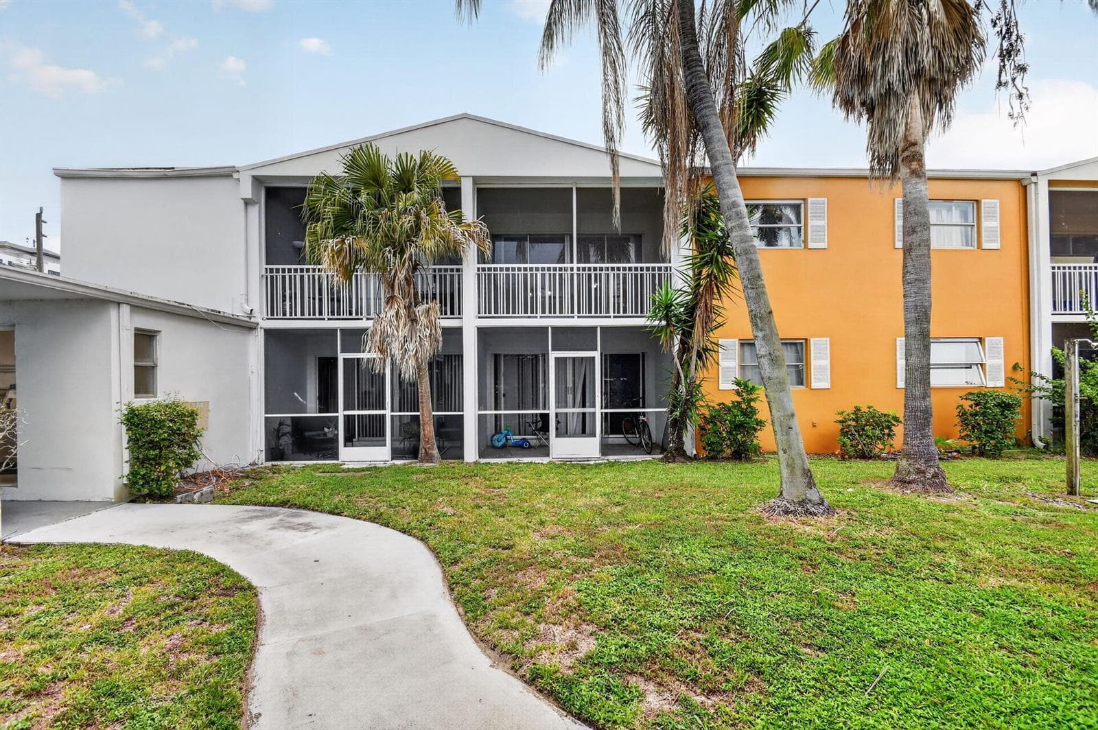 1505 Crescent Circle # B24, Lake Park FL 33403
