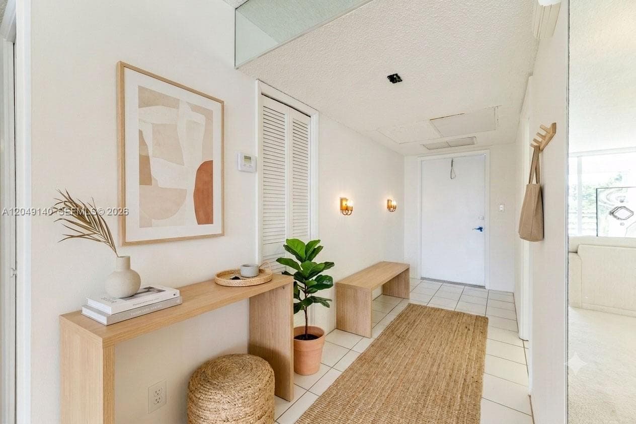605 Oaks Dr # 607, Pompano Beach FL 33069 photo 2