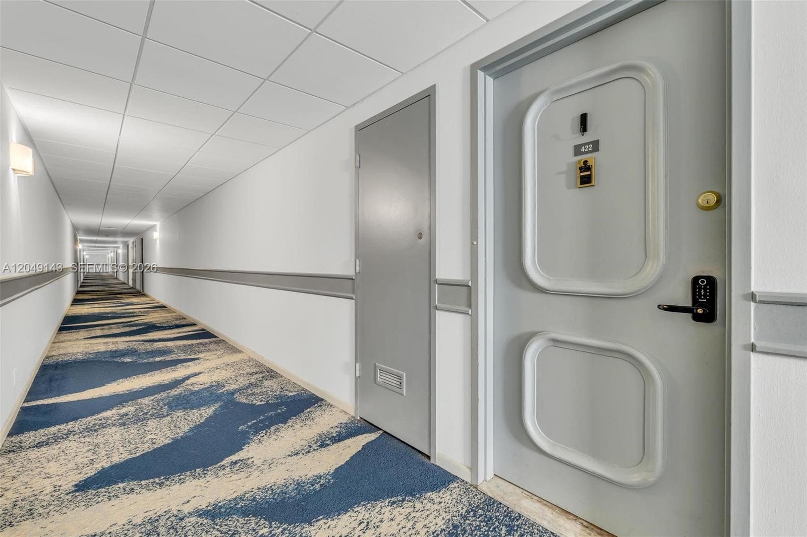 3800 Hillcrest Dr # 422, Hollywood FL 33021 photo 5