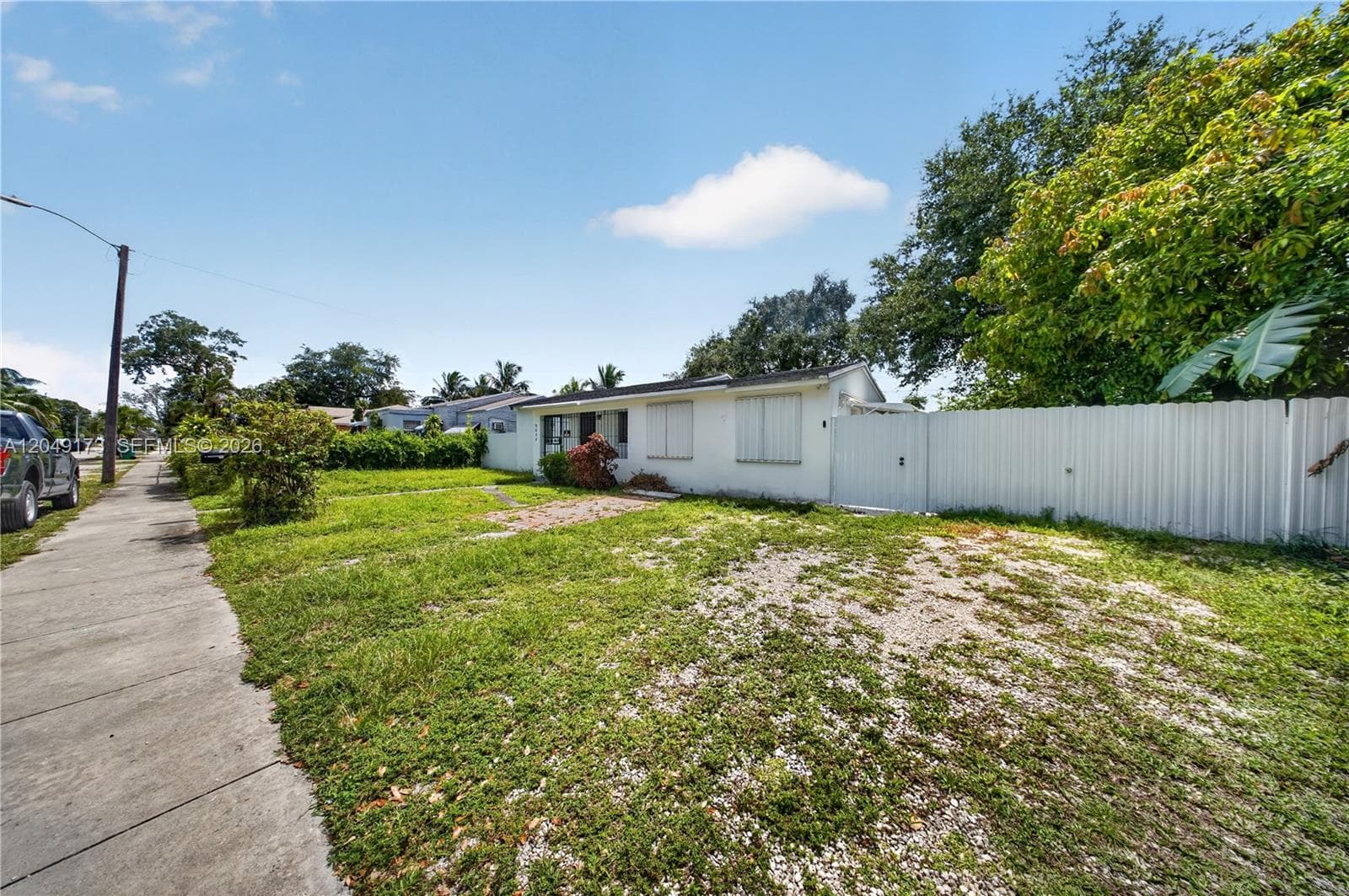 9828 NW 26th Ave, Miami FL 33147 photo 2