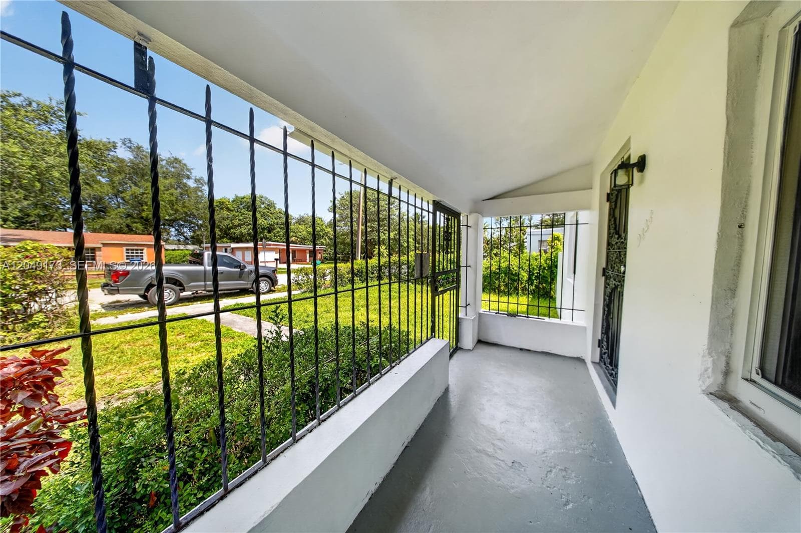 9828 NW 26th Ave, Miami FL 33147 photo 4