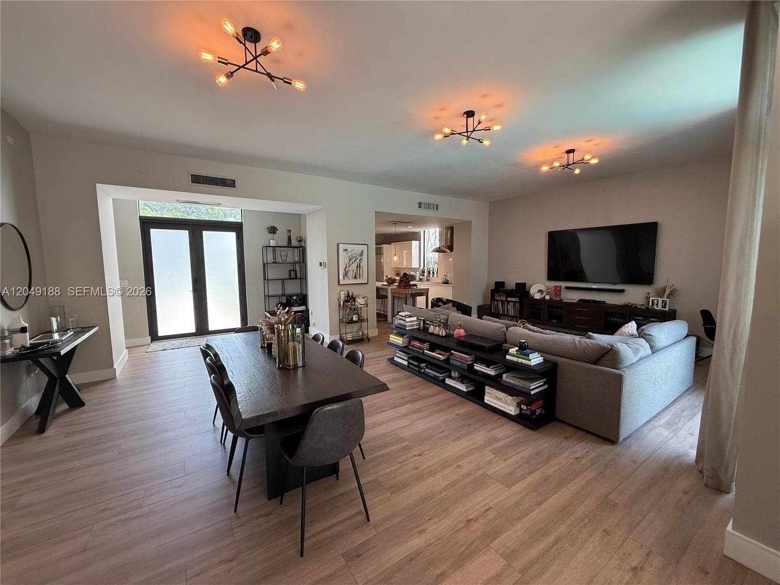 8631 Arboretum Ln, Miami FL 33138
