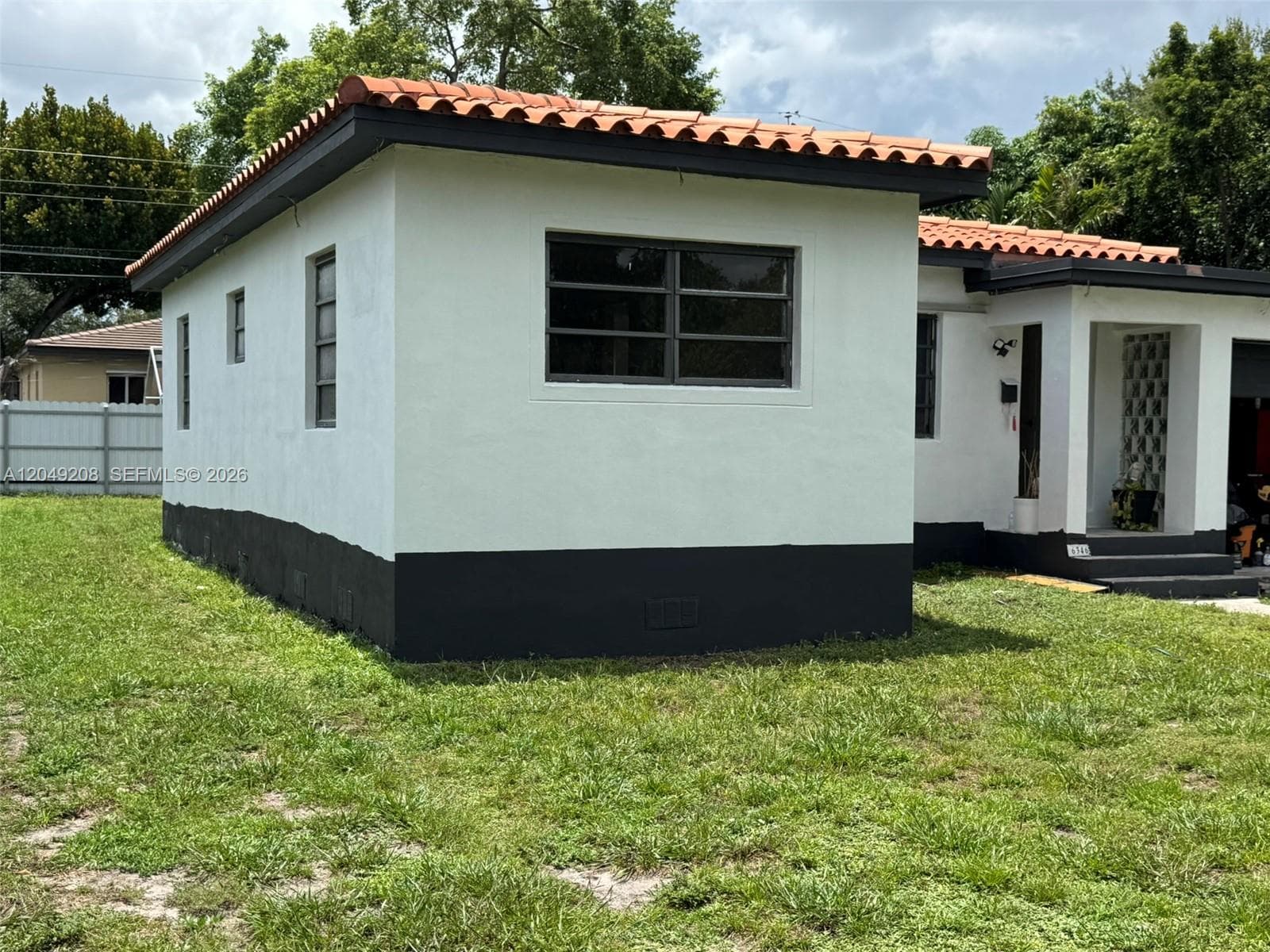 6346 NW 41st St, Virginia Gardens FL 33166 photo 2