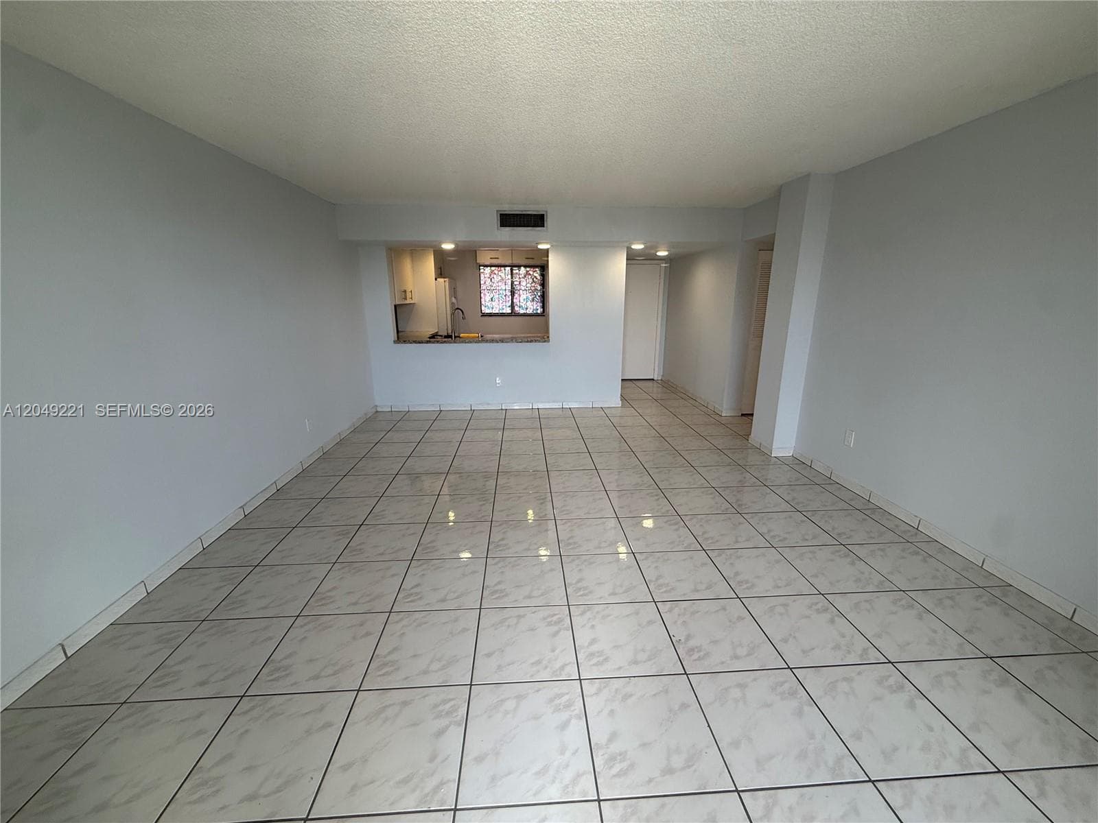 8625 NW 8th St # 420, Miami FL 33126 photo 2