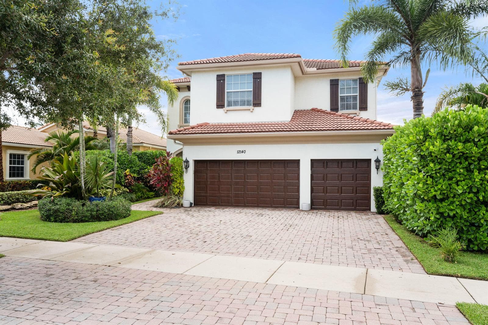 12140 Aviles Circle, Palm Beach Gardens FL 33418 photo 2