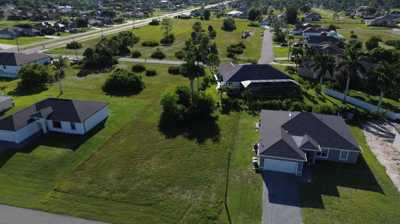 2012 NW 24th Place, Cape Coral FL 33993 photo 3