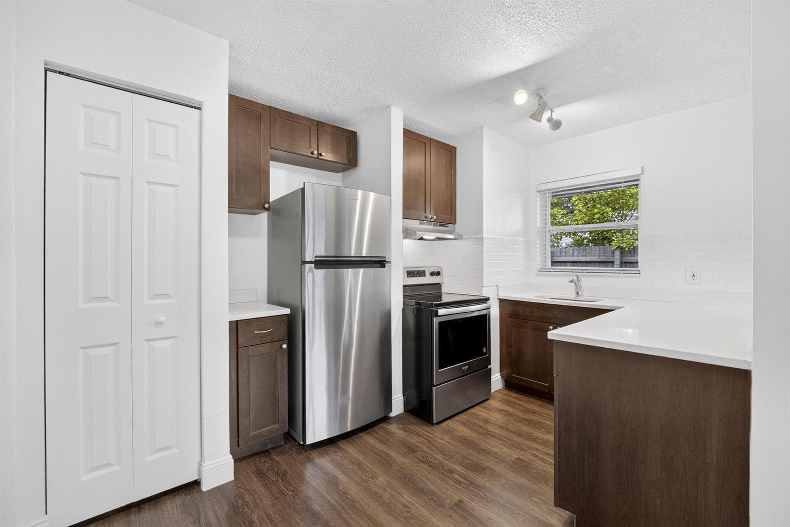 732 SE 15th Street Apt 1, Fort Lauderdale FL 33316