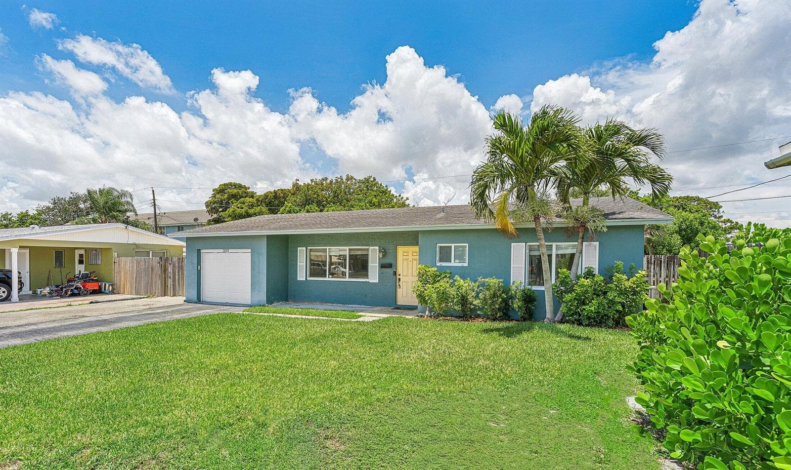 301 SE 3rd Street, Deerfield Beach FL 33441 photo 2