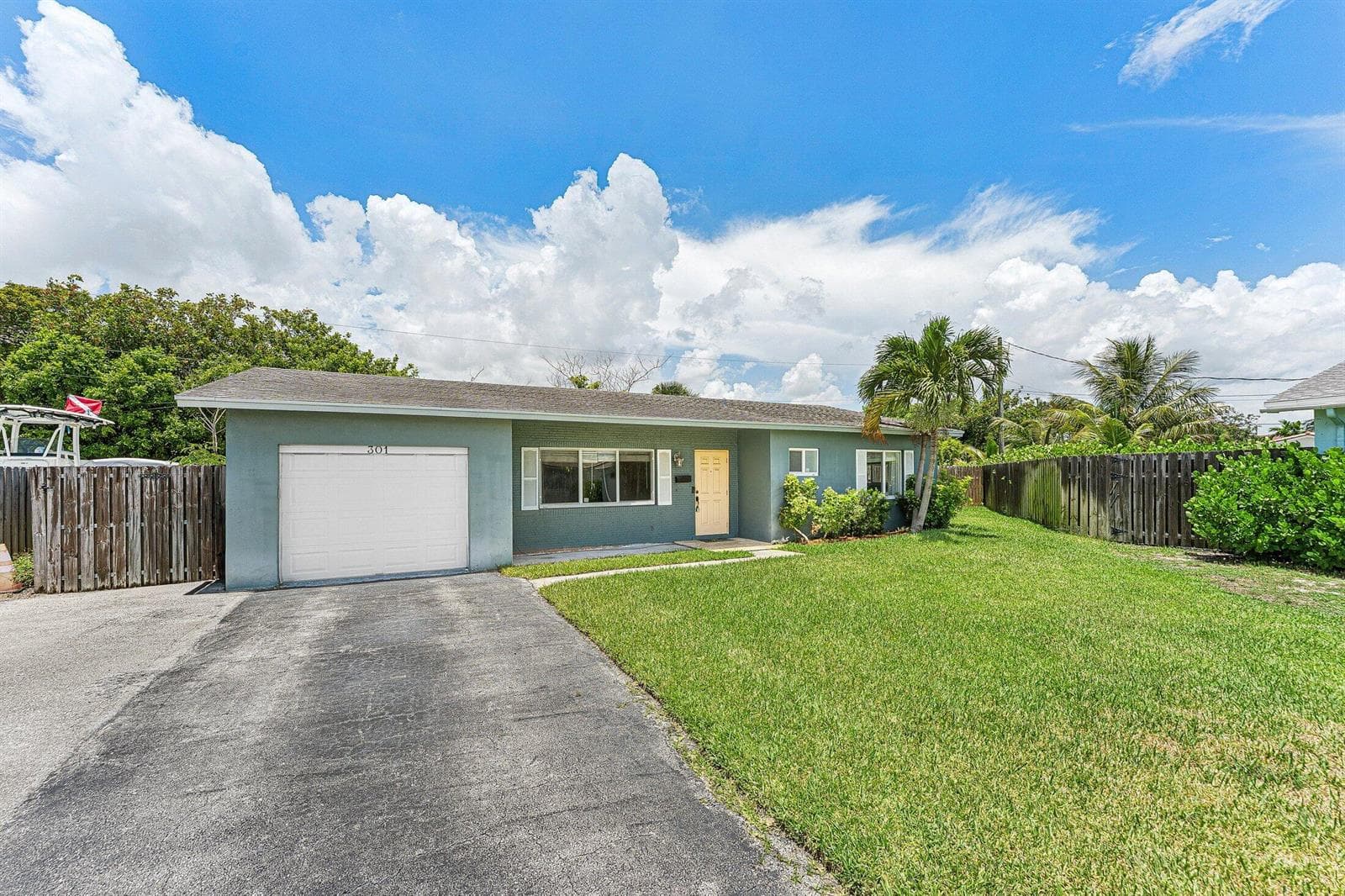 301 SE 3rd Street, Deerfield Beach FL 33441 photo 3